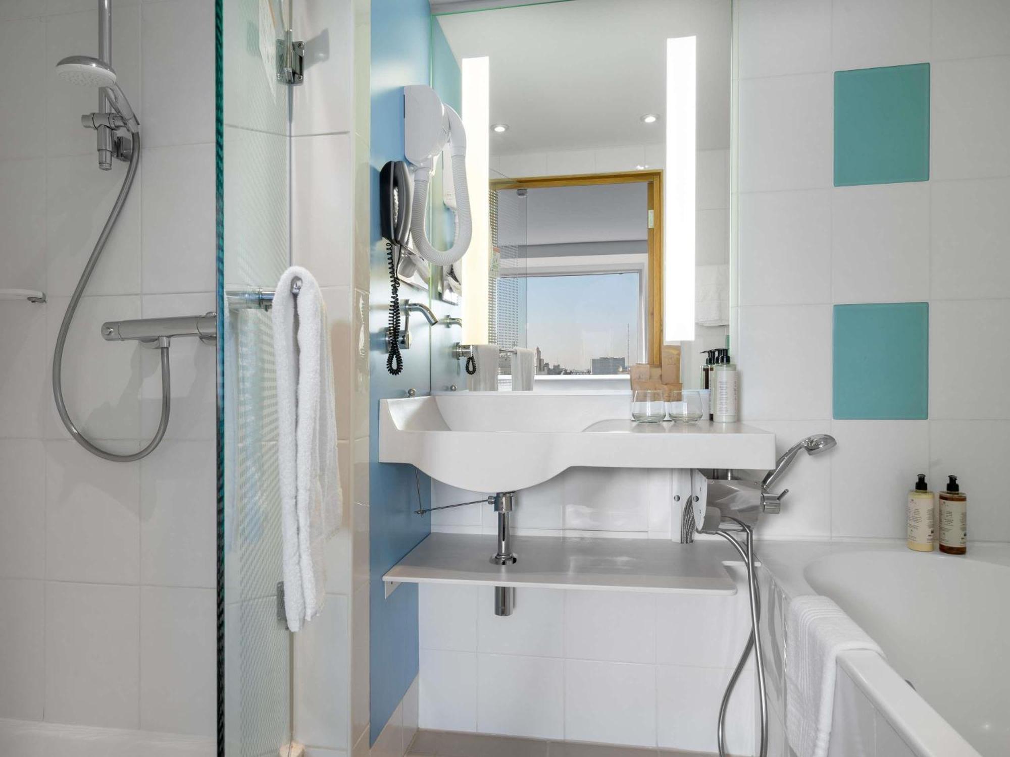 Chambre Exécutive avec Lit Queen-Size et Canapé
